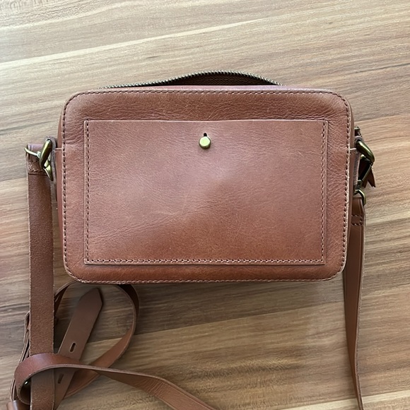 Madewell Transport Camera Bag - Picture 5 of 9